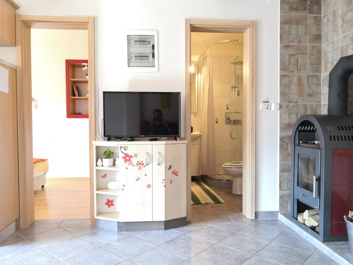 Red Apple Apartment Bovec Exterior photo